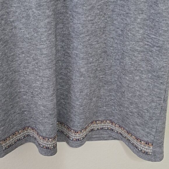 THML EMBROIDERED SHIFT DRESS SIZE SMALL. - Picture 3 of 10